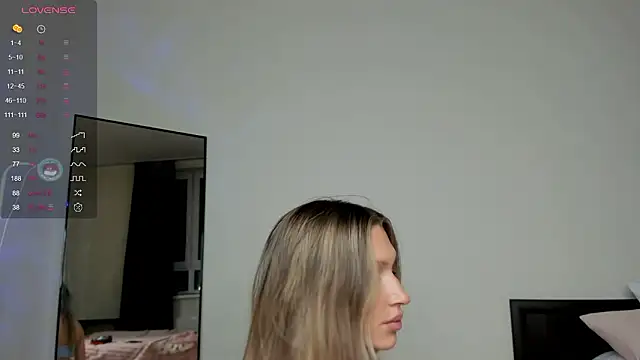 Snapshot of elliemintlover chatting on 25, 2, 2026 elliemintlover online show from 25, 2, 2026