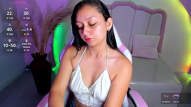 Snapshot of katy_sweet19 chatting on 12, 3, 2026 katy sweet19 online show from 12, 3, 2026