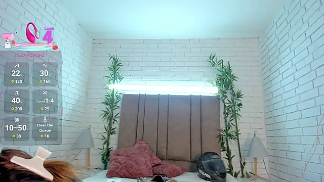 Alessia Taylorr online show from 8, 3, 2025