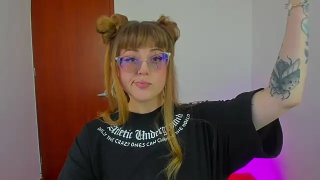 Snapshot of tekila__ chatting on 14, 1, 2026 tekila online show from 14, 1, 2026