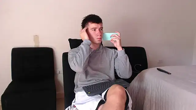 Snapshot of harry_greg21 chatting on 7, 11, 2025 harry greg21 online show from 7, 11, 2025