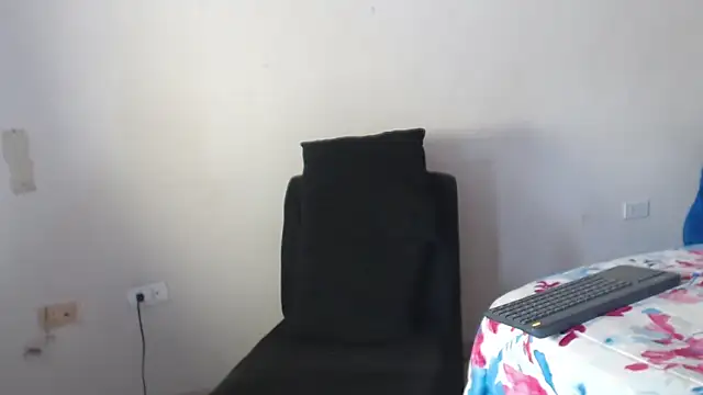 Snapshot of harry_greg21 chatting on 13, 11, 2025 harry greg21 online show from 13, 11, 2025