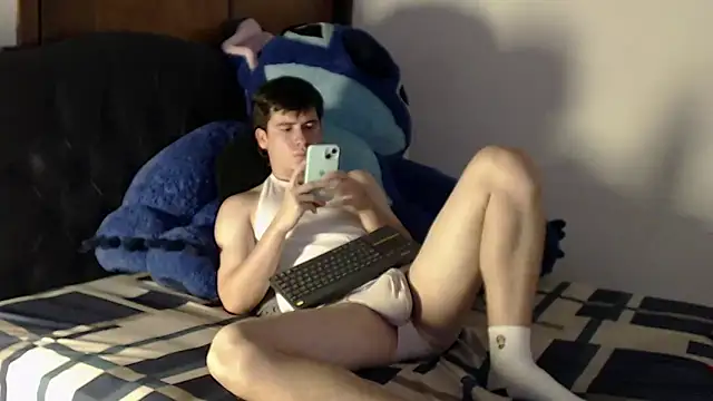 Snapshot of harry_greg21 chatting on 11, 2, 2026 harry greg21 online show from 11, 2, 2026