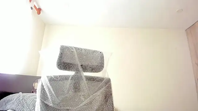 Sweetdreamses  online show from 18, 9, 2025