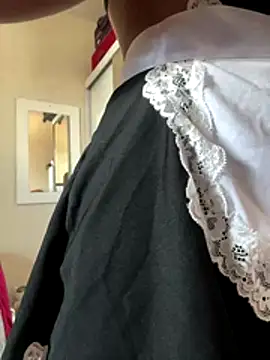 Snapshot of Indiazinhax chatting on 2, 11, 2025 Indiazinhax online show from 2, 11, 2025