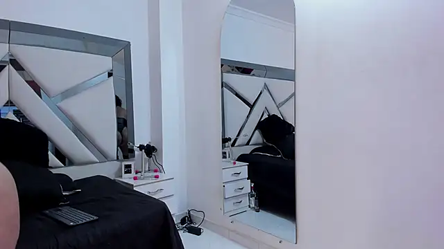 katherineFostel online show from 7, 2, 2025