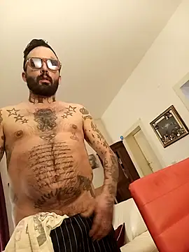 Snapshot of mistermaseratidick chatting on 5, 1, 2025 mistermaseratidick online show from 5, 1, 2025