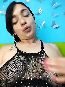 Snapshot of evelyn_prince1 chatting on 13, 9, 2025 evelyn prince1 online show from 13, 9, 2025