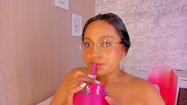 Snapshot of ellamontoya chatting on 12, 2, 2025 ellamontoya online show from 12, 2, 2025