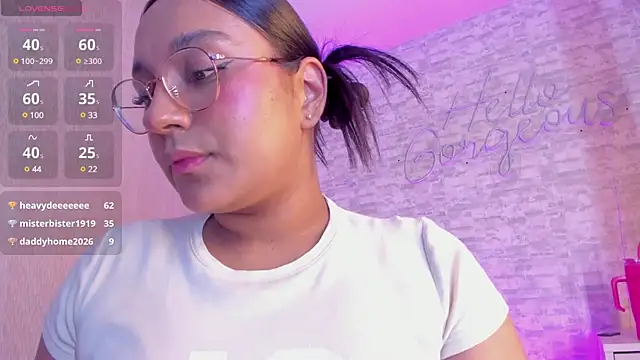 Snapshot of ellamontoya chatting on 24, 2, 2025 ellamontoya online show from 24, 2, 2025