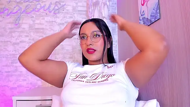 Snapshot of ellamontoya chatting on 25, 2, 2025 ellamontoya online show from 25, 2, 2025