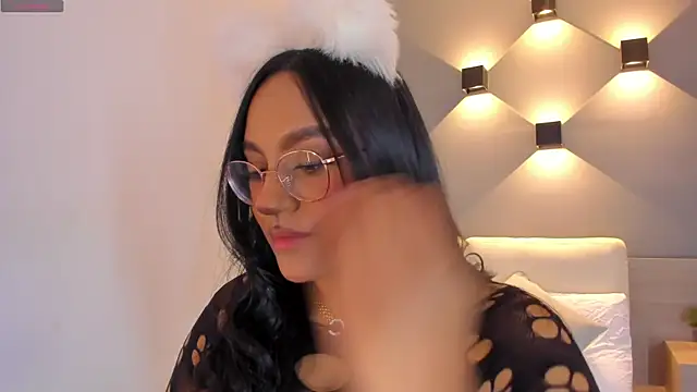 ellamontoya online show from 30, 10, 2025