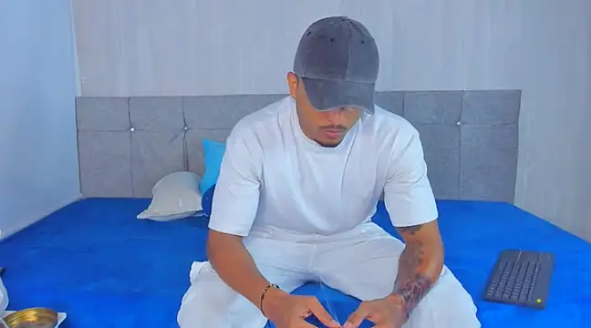 Mateo Reales online show from 3, 2, 2025