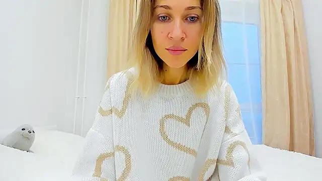 Mona Cruz online show from 2, 12, 2024