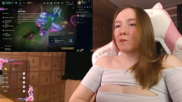 MoonlishSiren online show from 3, 10, 2025