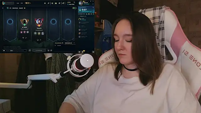 MoonlishSiren online show from 12, 4, 2026