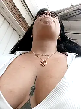 Snapshot of Freyja300 chatting on 18, 12, 2024 Freyja300 online show from 18, 12, 2024