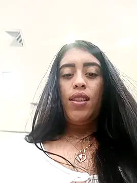 Snapshot of Freyja300 chatting on 2, 1, 2025 Freyja300 online show from 2, 1, 2025