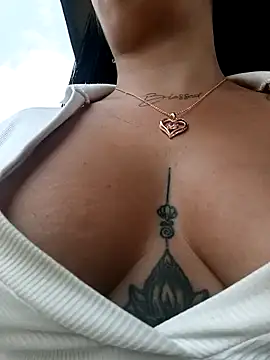 Snapshot of Freyja300 chatting on 14, 1, 2025 Freyja300 online show from 14, 1, 2025