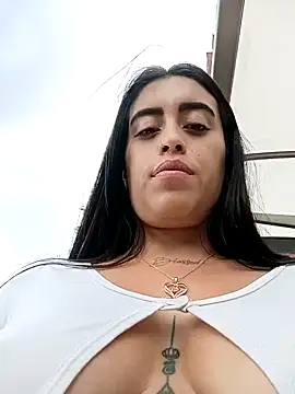 Snapshot of Freyja300 chatting on 16, 1, 2025 Freyja300 online show from 16, 1, 2025