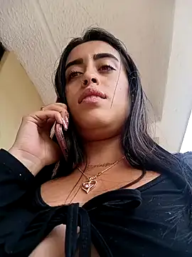 Snapshot of Freyja300 chatting on 2, 2, 2025 Freyja300 online show from 2, 2, 2025