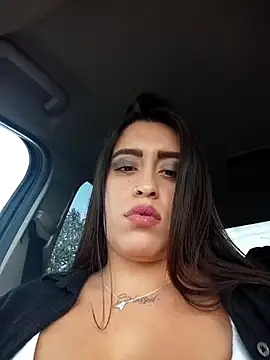 Snapshot of Freyja300 chatting on 4, 11, 2025 Freyja300 online show from 4, 11, 2025