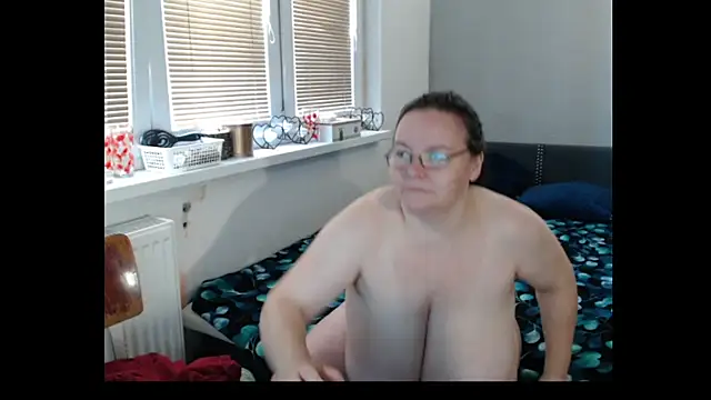 Sweetboobs online show from 18, 6, 2026