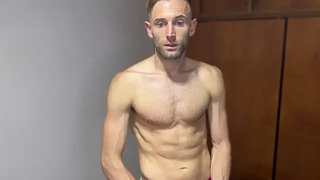 Snapshot of aquilesmade chatting on 8, 12, 2024 aquilesmade online show from 8, 12, 2024