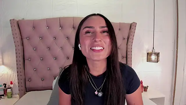 Snapshot of lia_sofiia chatting on 23, 5, 2026 lia sofiia online show from 23, 5, 2026