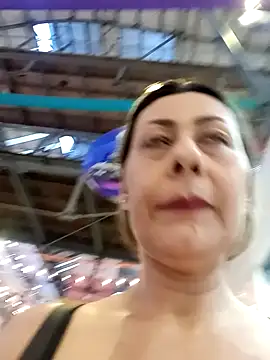 Mia-funny20 online show from 4, 2, 2025