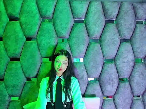 Aurora 18 online show from 8, 1, 2026