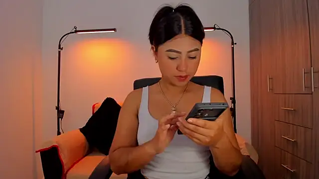 Snapshot of cloy_baby__ chatting on 25, 11, 2025 cloy baby online show from 25, 11, 2025