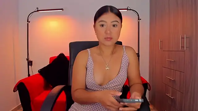 Snapshot of cloy_baby__ chatting on 3, 12, 2025 cloy baby online show from 3, 12, 2025