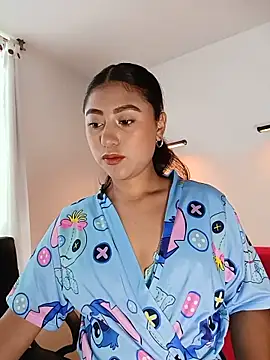 cloy baby   online show from 22, 5, 2026