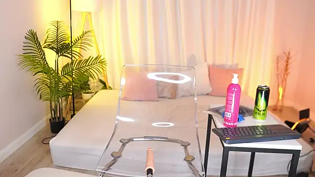 Snapshot of Sexydoll112 chatting on 28, 5, 2026 Sexydoll112 online show from 28, 5, 2026