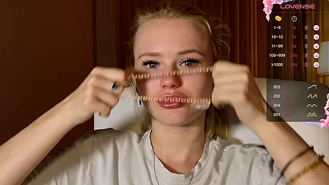 LexieLoree online show from 22, 12, 2024