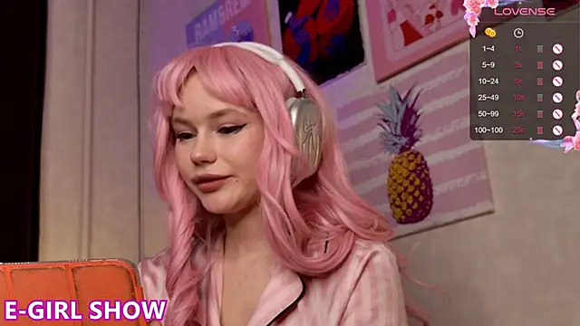 LexieLoree online show from 22, 1, 2025