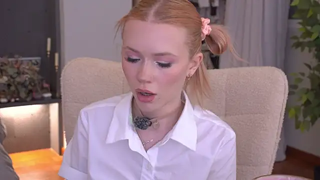 Snapshot of LexieLoree chatting on 29, 6, 2026 LexieLoree online show from 29, 6, 2026