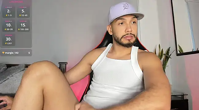 Snapshot of sanjuan01 chatting on 22, 12, 2024 sanjuan01 online show from 22, 12, 2024