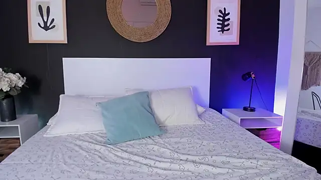 VioletPaket online show from 10, 2, 2026