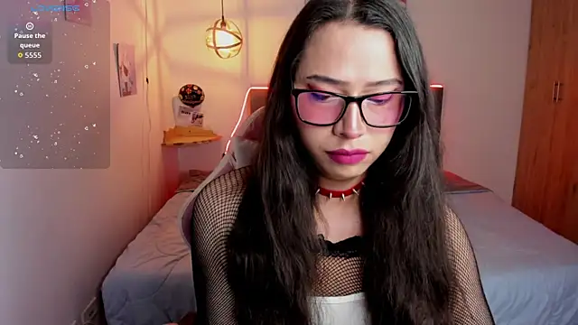 Snapshot of paula_kawaiifu_ chatting on 24, 10, 2025 paula kawaiifu  online show from 24, 10, 2025