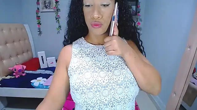 Snapshot of DelysyHot chatting on 7, 4, 2026 DelysyHot online show from 7, 4, 2026