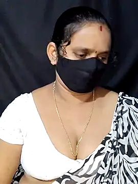 vintage-vibs online show from 8, 1, 2025