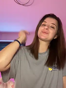 Mia-Minou online show from 14, 9, 2025