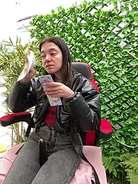 Isabella 21x online show from 13, 12, 2024