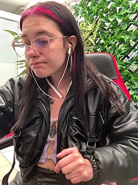 Isabella 21x online show from 30, 12, 2024