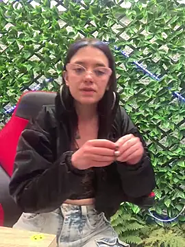 Isabella 21x online show from 13, 1, 2025