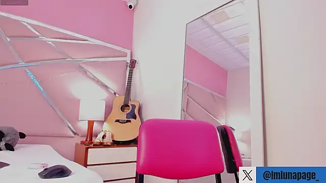 Lunapage online show from 12, 2, 2025