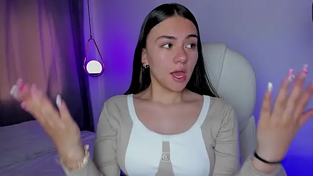 mia nevaeh online show from 7, 2, 2026