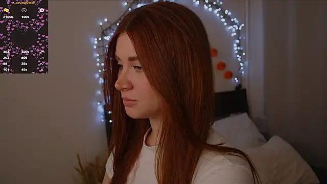 Freckle Diyana online show from 23, 10, 2025